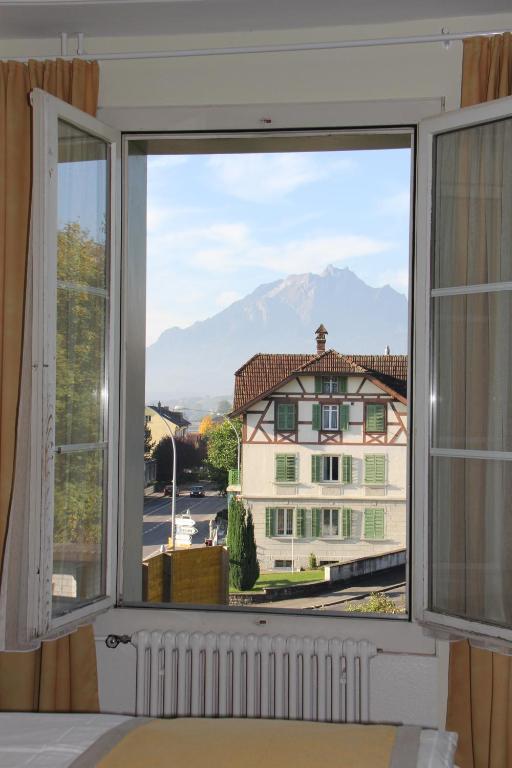 Gasthaus Zum Kreuz Meggen Habitación foto